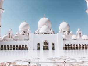 Breathtakingly beautiful Sheik Zayeds mosque in Abu Dhabi.