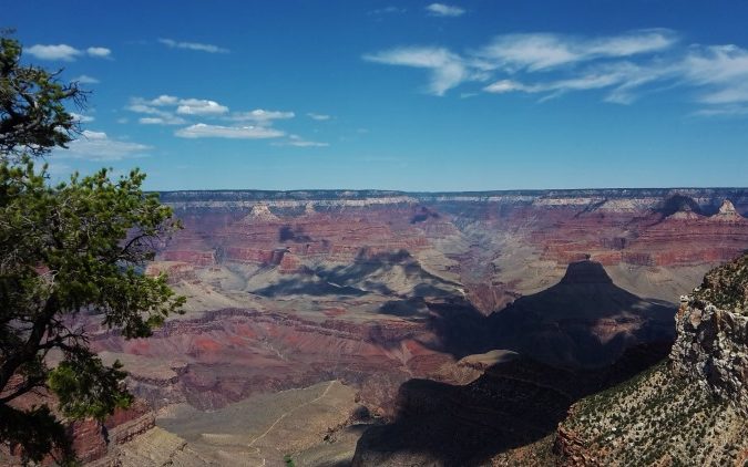 A picture of Grand Canyon National Park on a sunny day