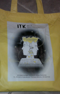 Januksenkasvoinen tekniikka