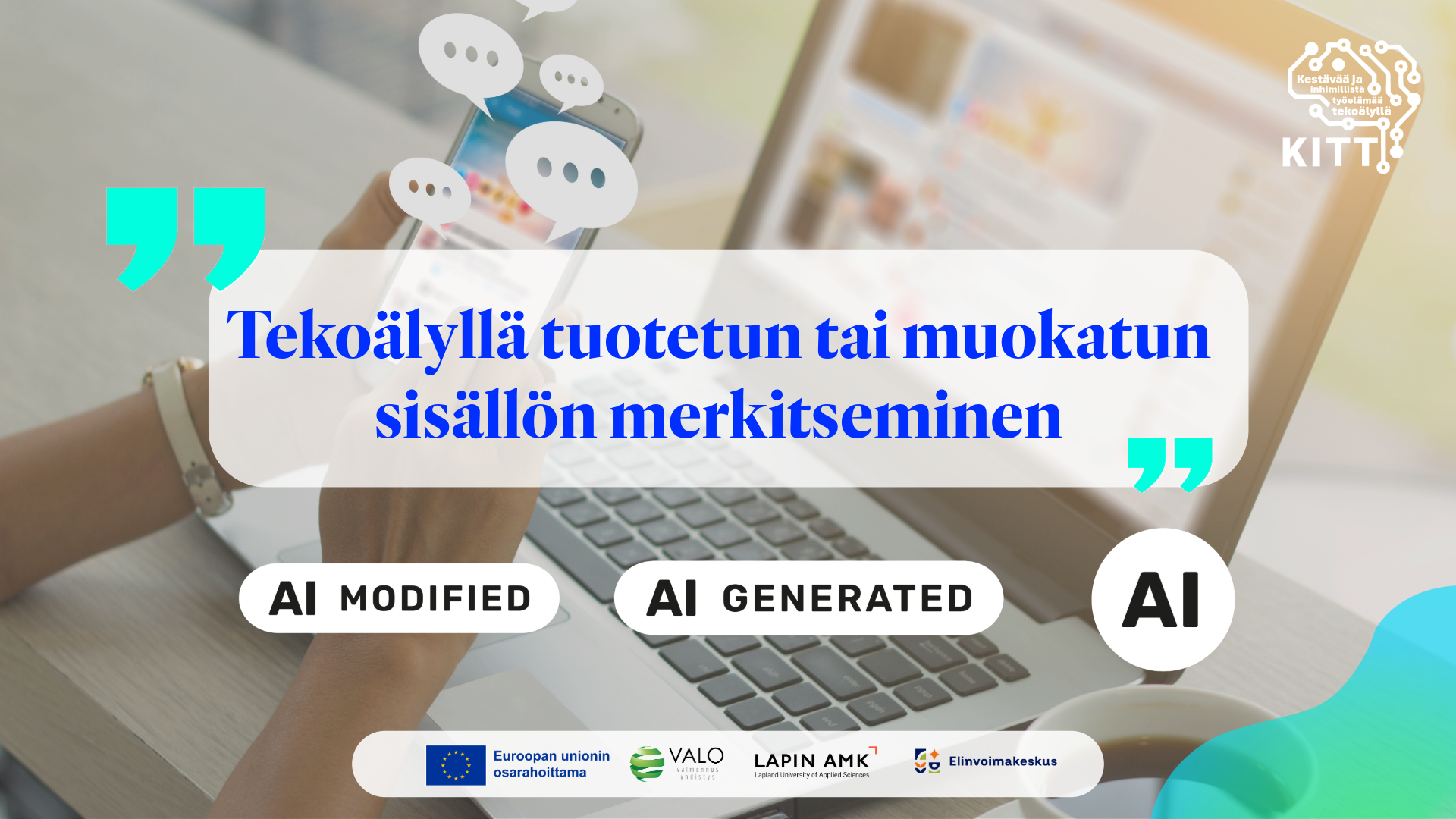 Kuvituskuvassa Papukaija istuu kannettavan tietokoneen näppäimistöllä. Kuvassa teksti ”Prompti Perjantai no.5 – Muistitoiminnon merkitys”.